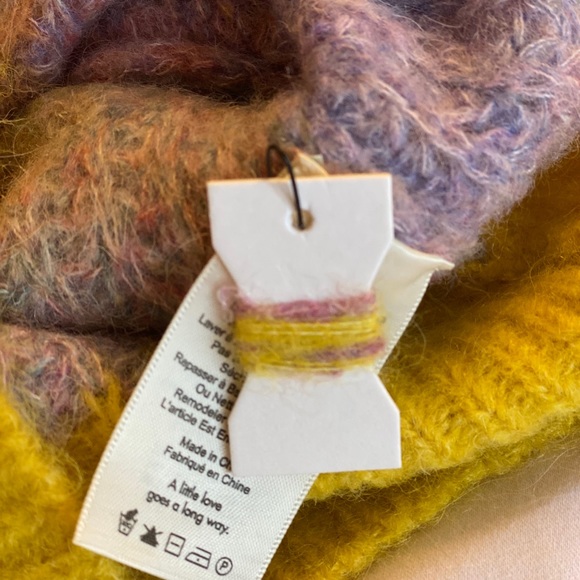 Rare find!!!!   Wilfred free NWOT - Picture 6 of 6